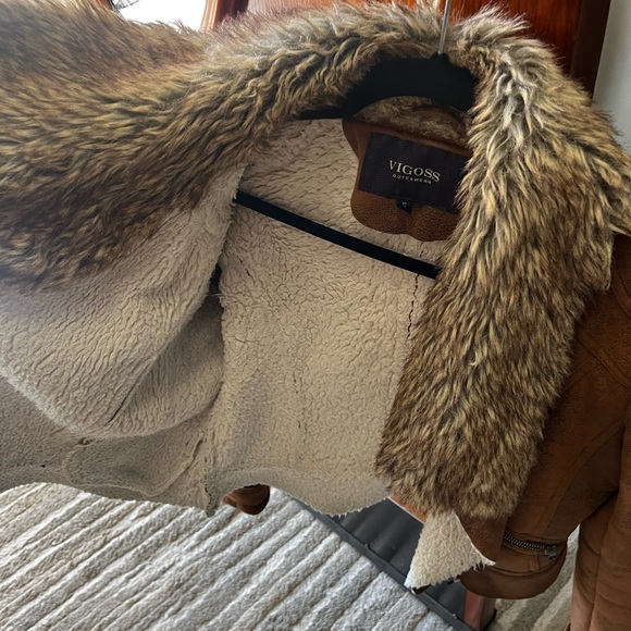 Vigoss Brown Teddy Jacket with Faux Fur Collar - Picture 4 of 6